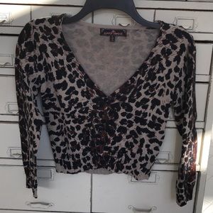 Cropped Carrigan sweater